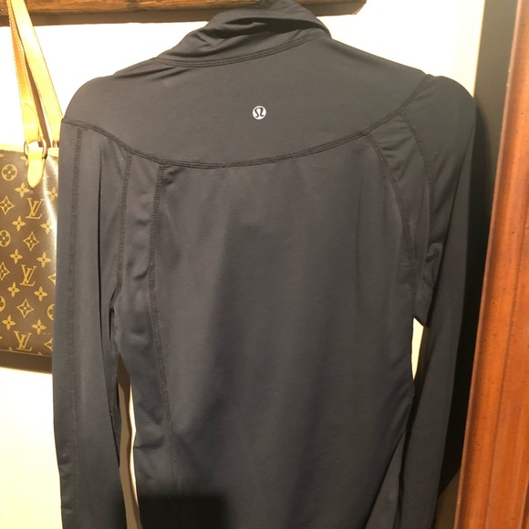 Lululemon long sleeve top - Picture 2 of 3
